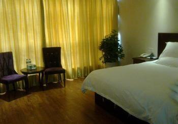 Green Tree Inn Gaoyou Tonghu Road Beihai Express Hotel 扬州 外观 照片